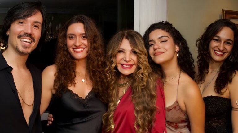Elba Ramalho chega aos 75 anos como uma das grandes vozes da música nordestina