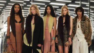 Na Fendi, Maria Grazia Chiuri faz do corpo uma linguagem