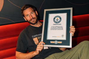 Calvin Harris entra para o Guinness com recorde no Brasil
